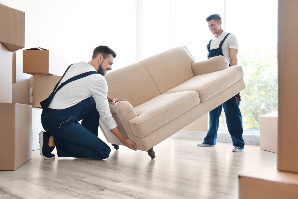 How to Choose a Decent Furniture Moving Company?